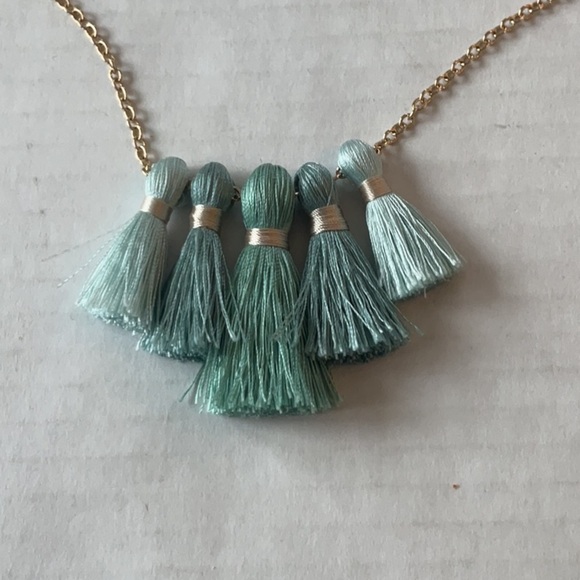 Miss Ivy Pearl turquoise Tassel necklace - Picture 3 of 4
